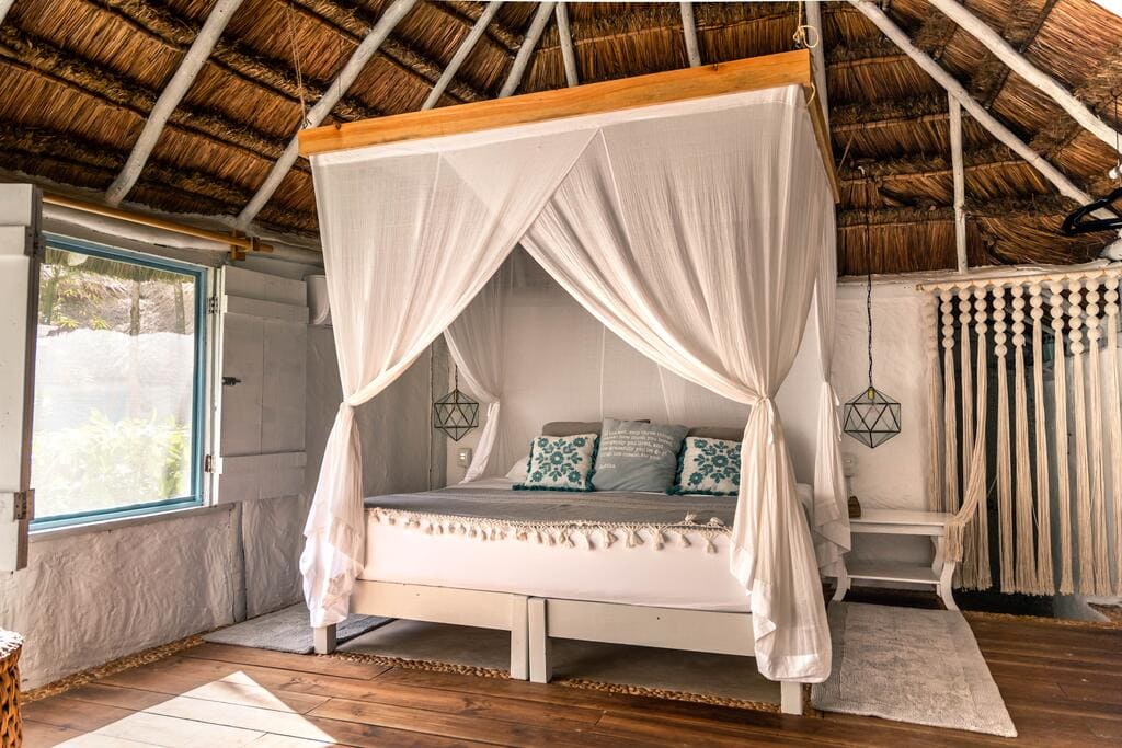 Playa Mambo Eco Cabanas
