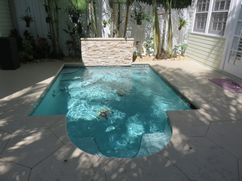 5-star Key West Cottage - Key West Airbnb rental