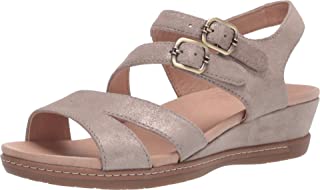 photo of women's sandals for travel