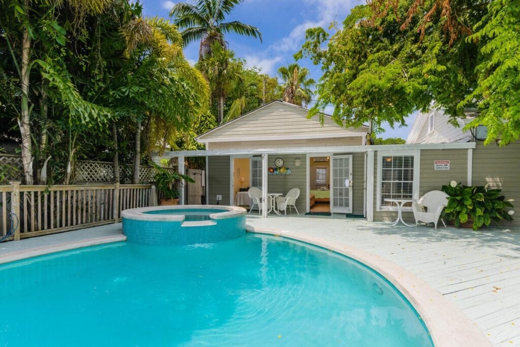 Poolside Studio Villa - Airbnb Key West Florida