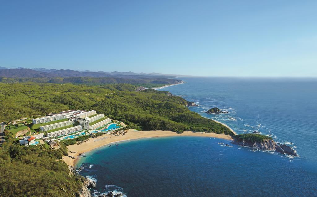 Secrets Huatulco resort