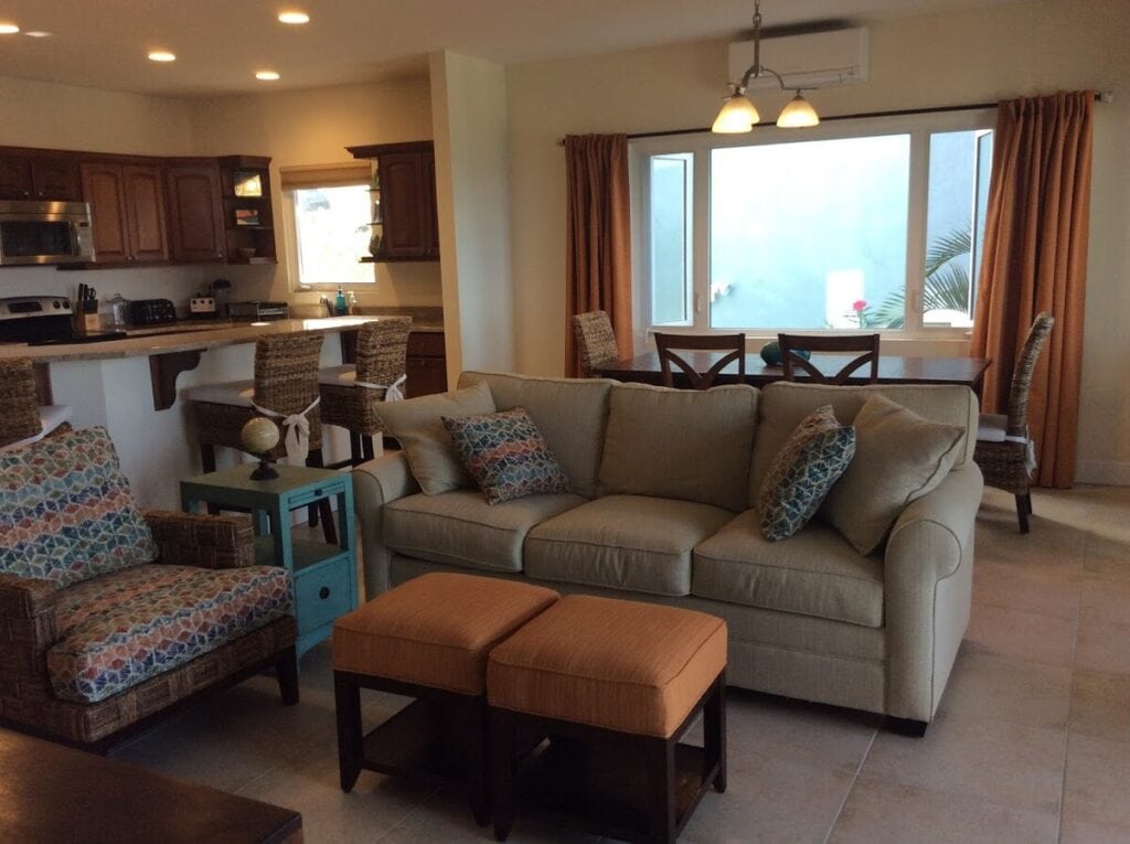 2 Bedroom Condo with Pool in Cruz Bay - living dining