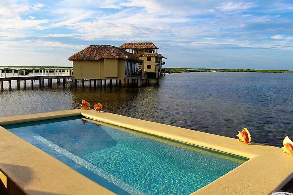 Lina Point - Belize Overwater Bungalows