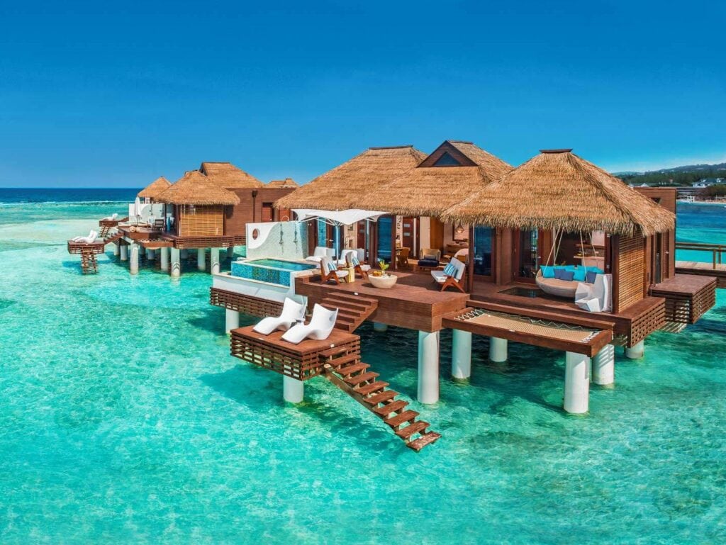 Overwater Bungalows Sandals Royal Caribbean Jamaica - Gambaran