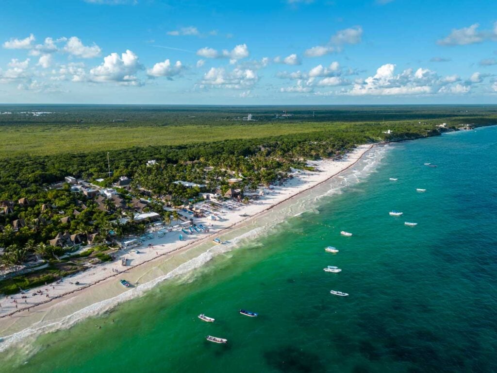 Playa Pescadores Tulum - Fishermans Beach