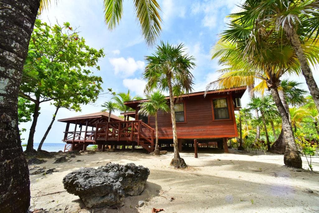 Anthonys Key Resort - overwater bungalow