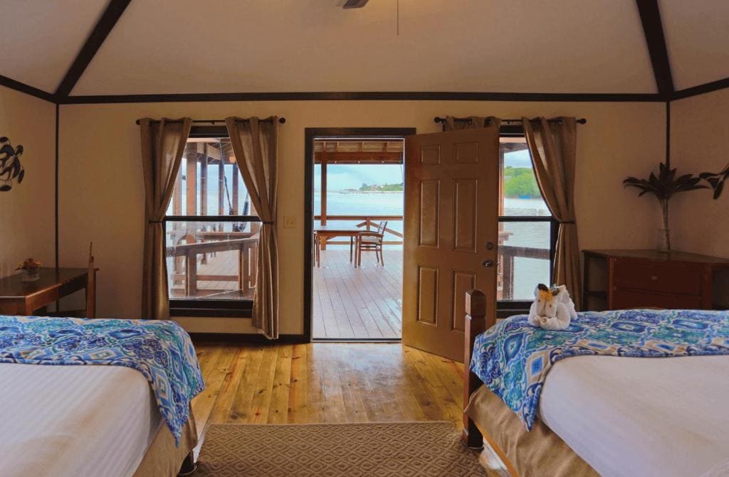 Anthonys Key - overwater bungalow room