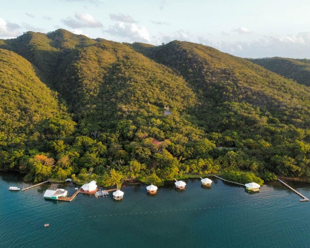 Mango Creek Lodge - Roatan bungalows over the water
