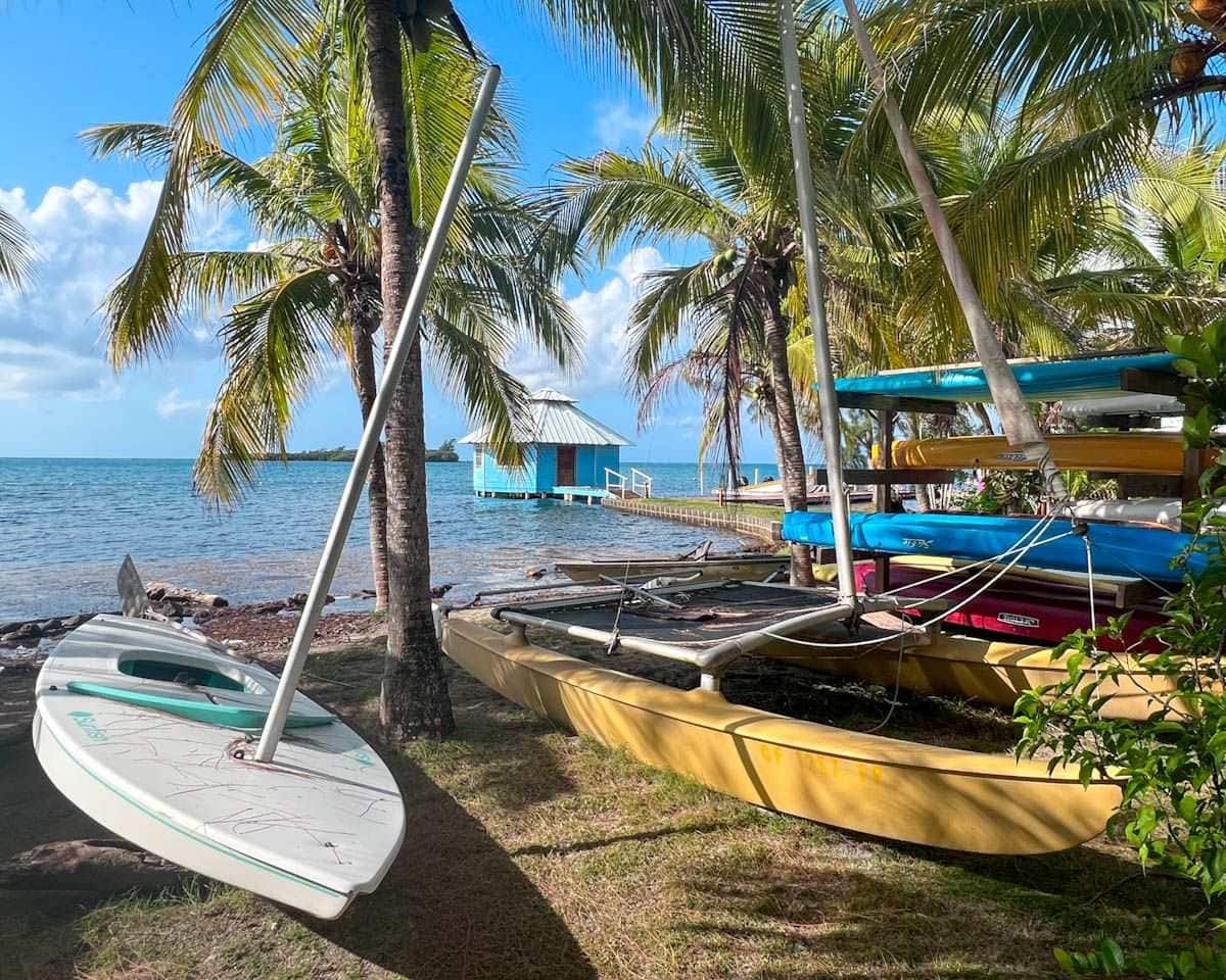 Mango Creek Lodge - overwater bungalows roatan honduras
