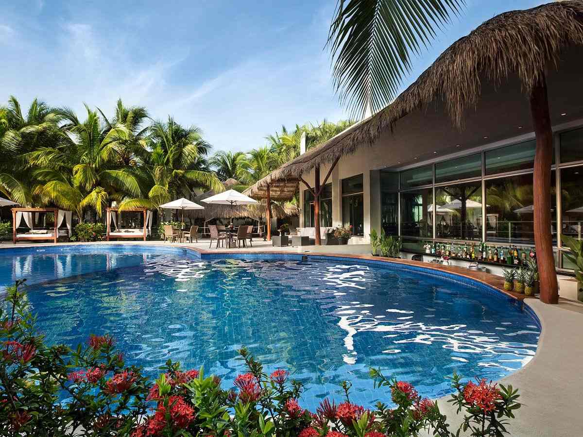 El Dorado Maroma pool