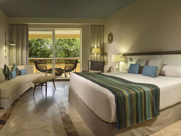 Catalonia Royal Tulum guest room