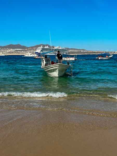Water taxi - boat tour - Lovers Beach