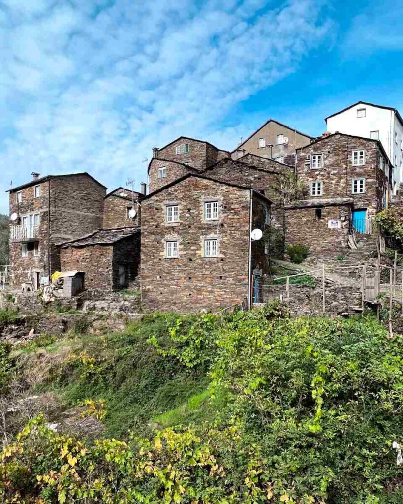 Piodao schist houses