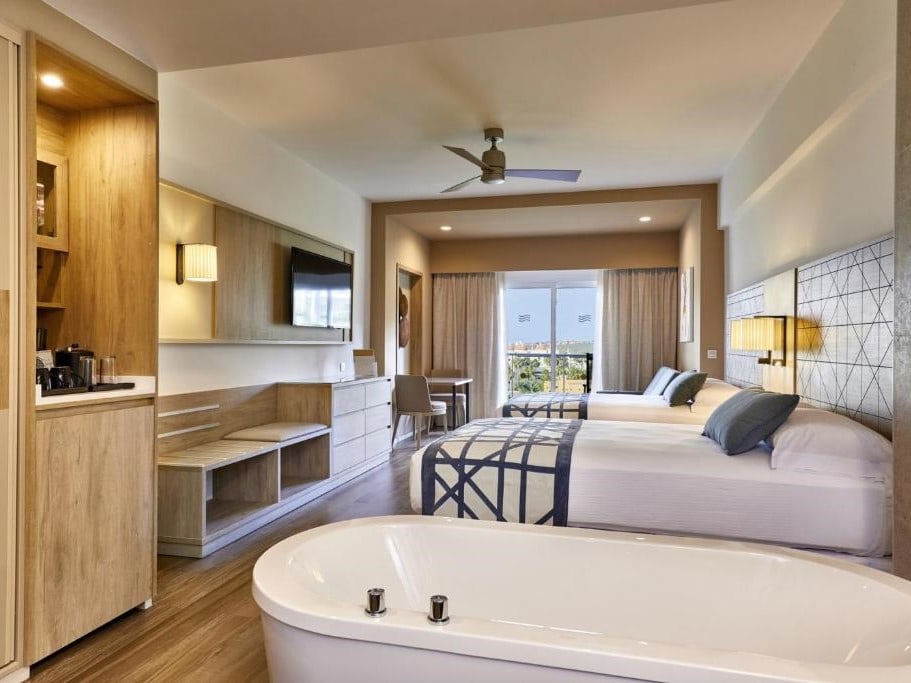 Riu Palace Baja California guest room