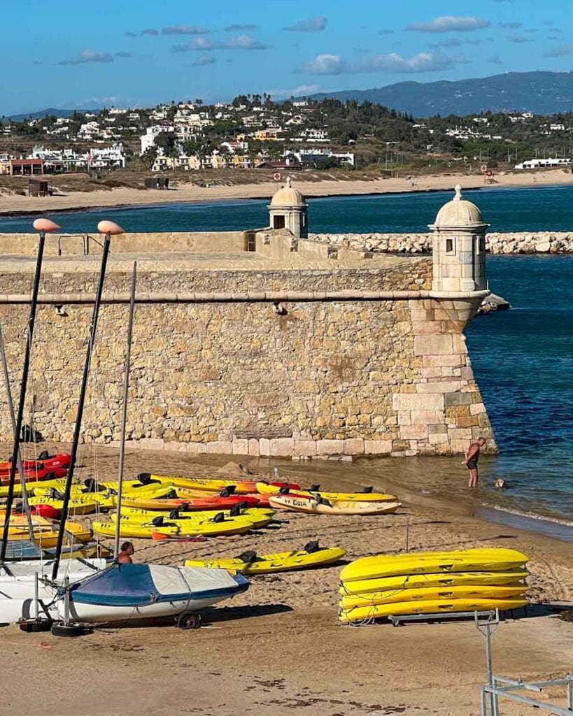 kayaks at Praia da Batata