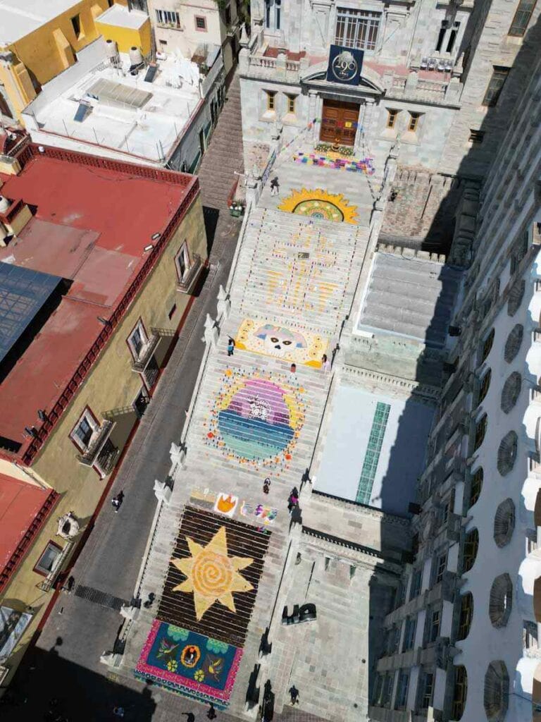 Ofrenda Monumental - Guanajuato Mexico