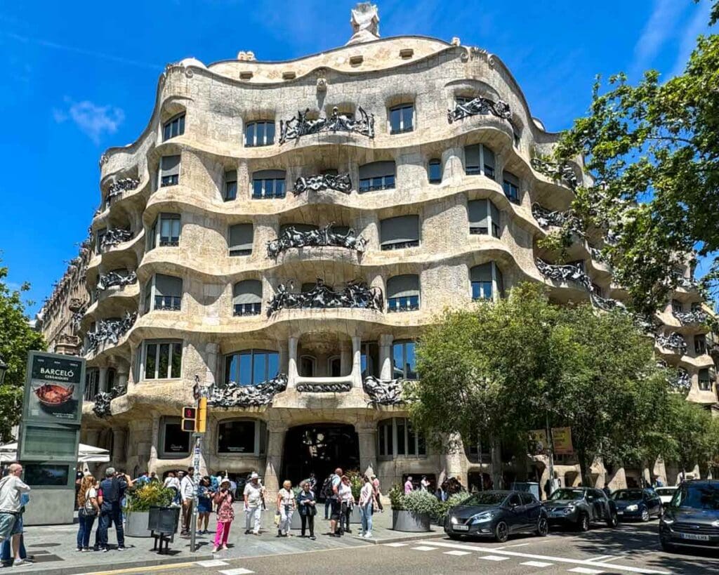 Casa Mila - La Pedrera - Modernisme architecture Barcelona