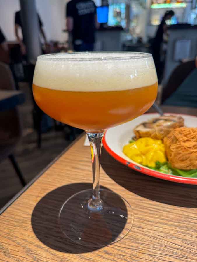 Love Chueca cocktail at Entre Santos