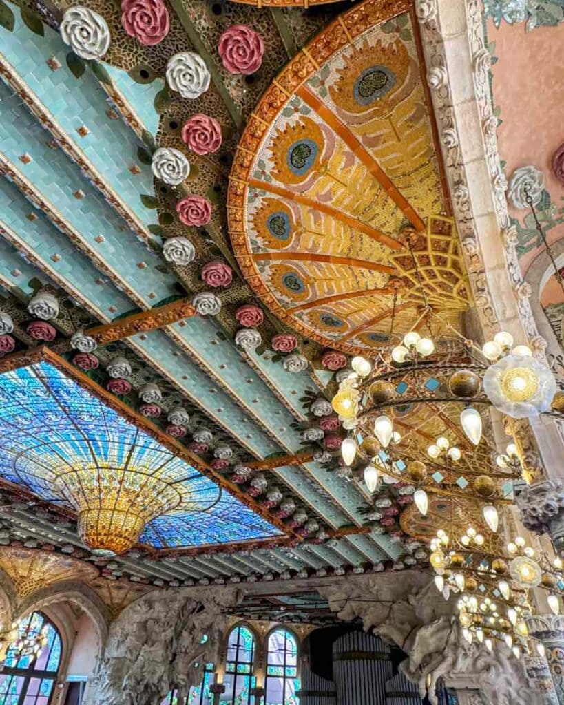 ceiling details - Palau de la Musica Catalana