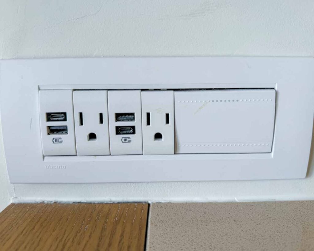 bedside outlets and four USP ports