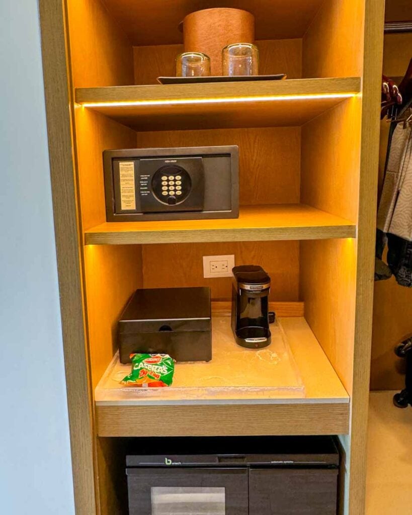 minibar and room safe