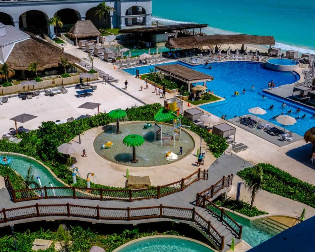 pools and water features at Cancun Marriott all inclusive