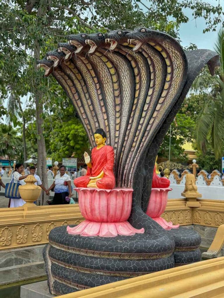 Naga statue at Nagadeepa Purana Vihara
