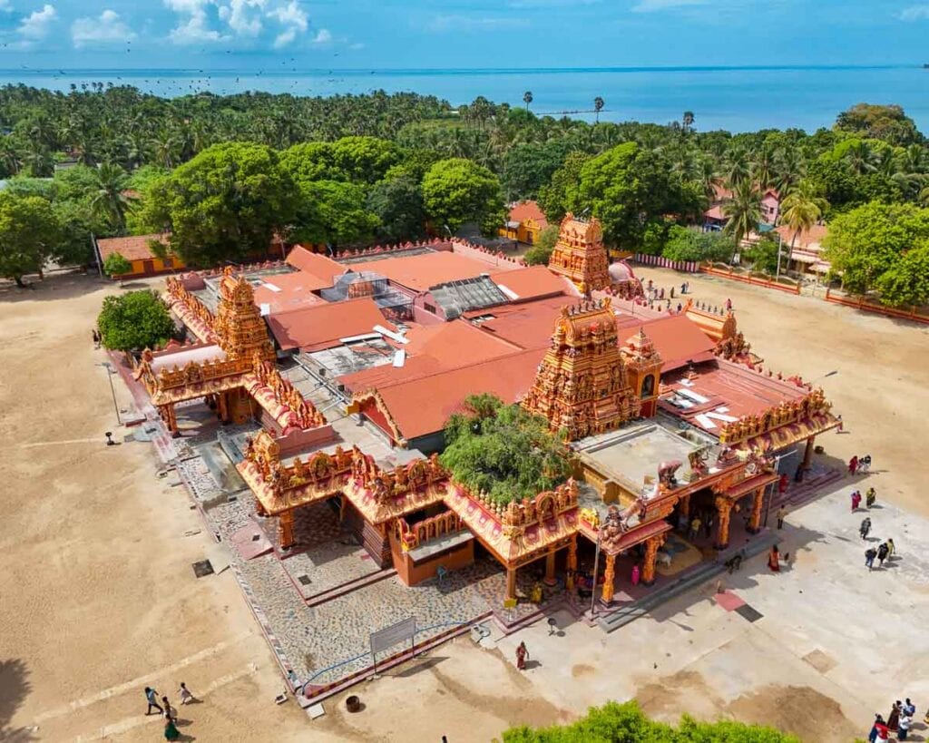 Nagapooshani Amman Kovil - must-see Jaffna sights