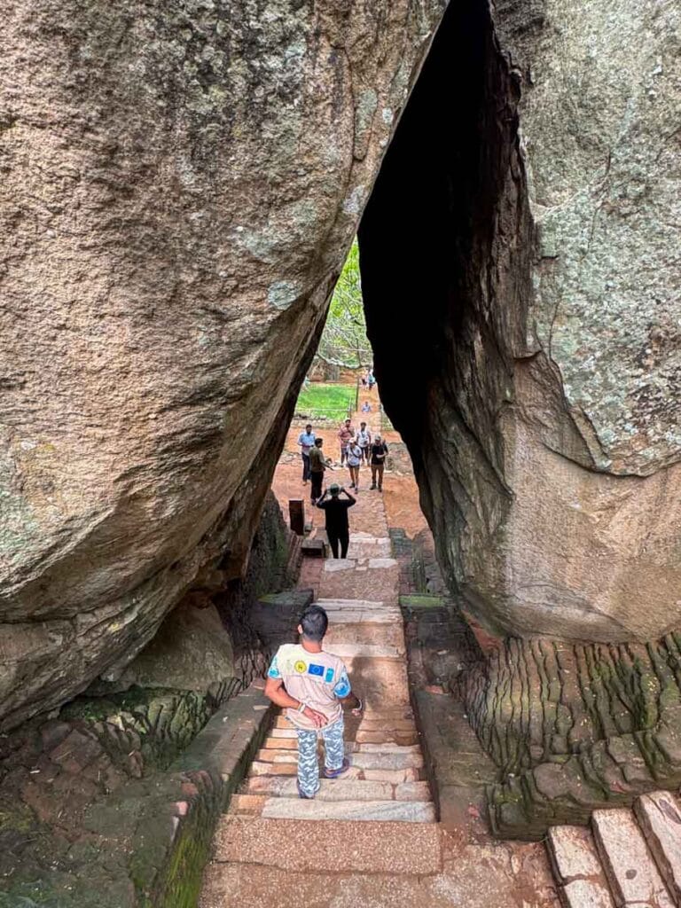 boulder gardens - climbing sigiriya lion rock