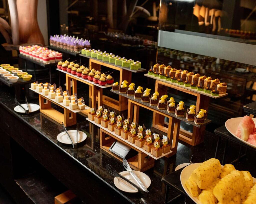 Jetwing Lake Dining - The Viewing Gallery restaurant