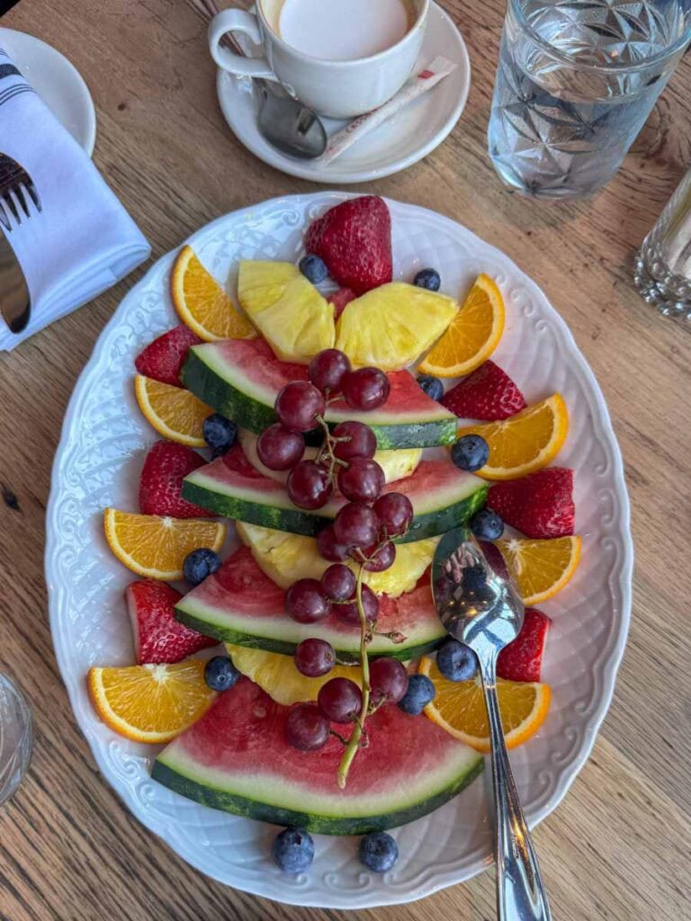 brunch at Les Enfants Terribles