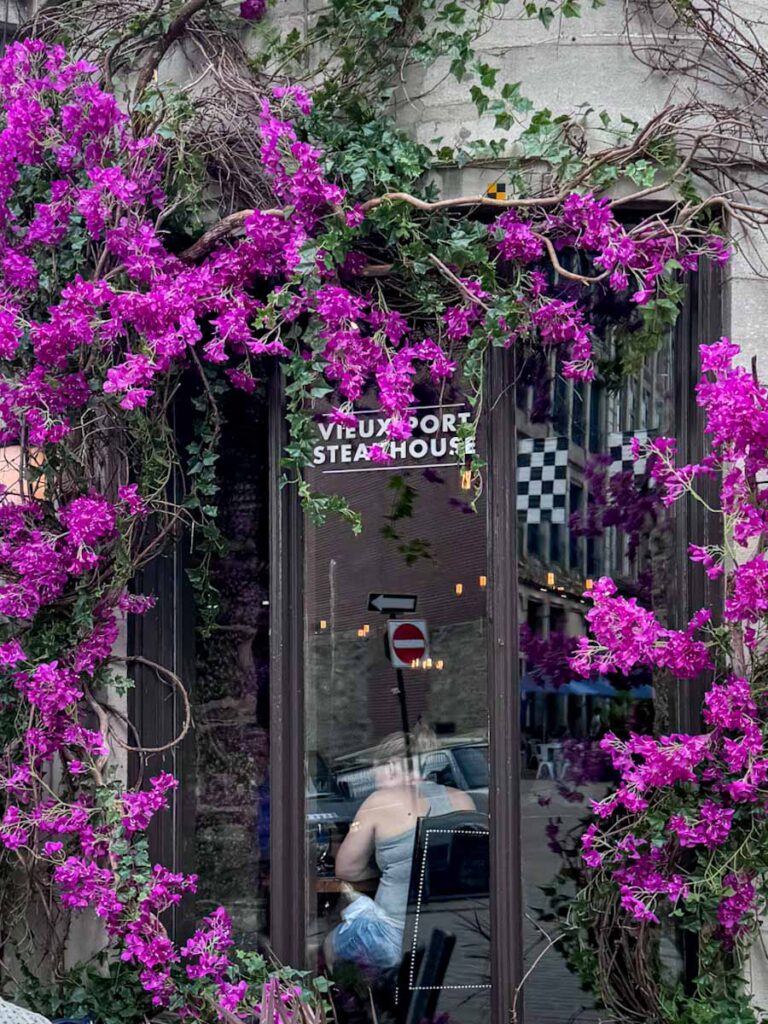 restaurant on Rue Saint-Paul