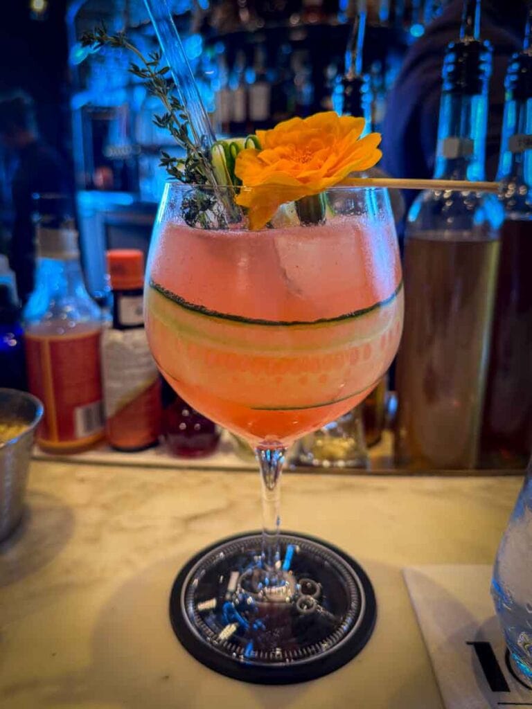 cocktails at Bar 1608 - Chateau Frontenac