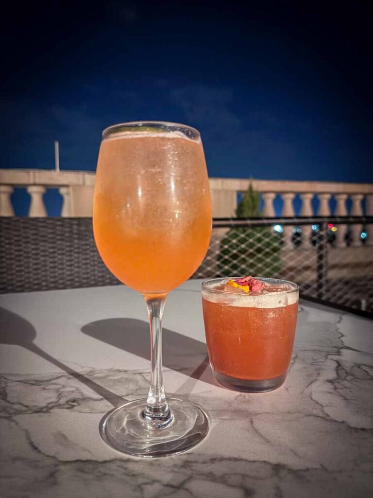 cocktails at Grahams Rooftop Lounge - Yorktowne Hotel